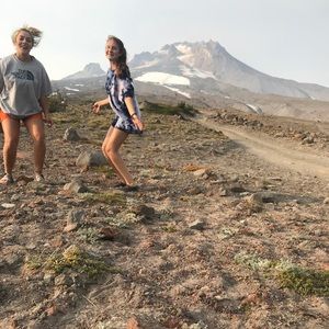 Meet your Posher, Nora